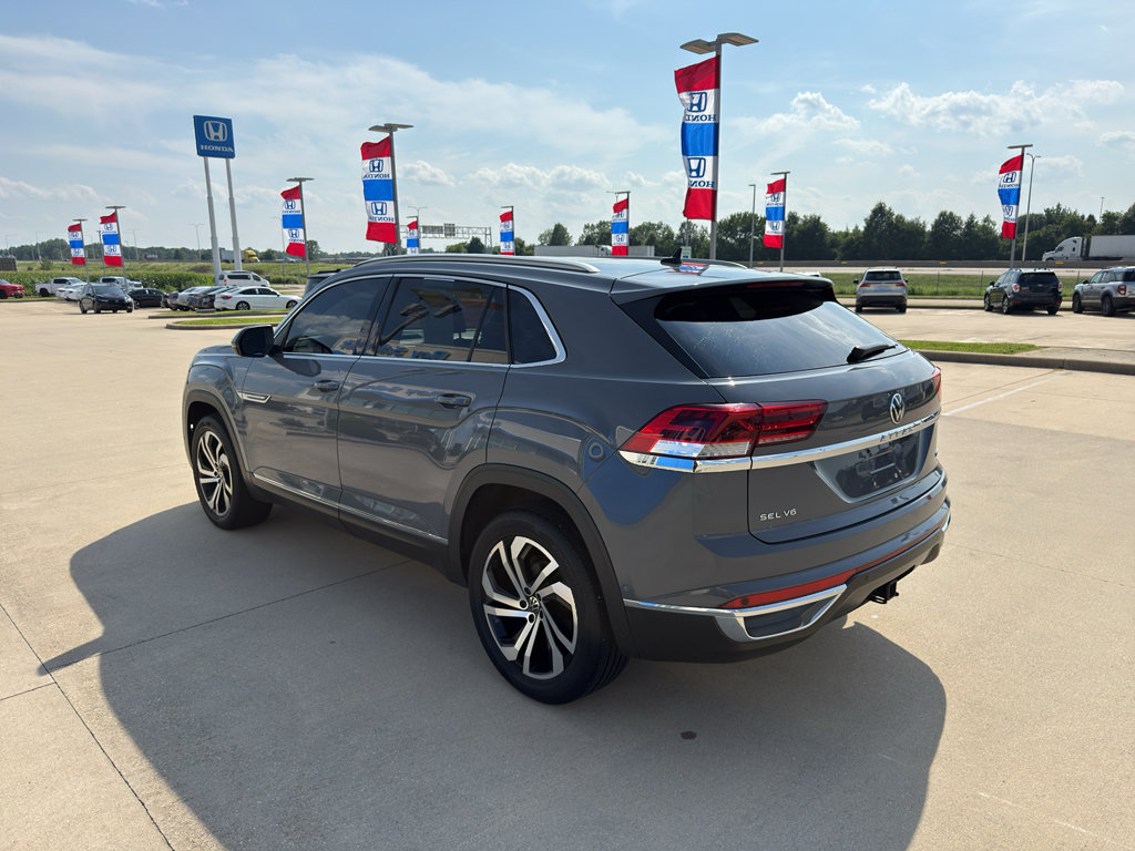 Used 2020 Volkswagen Atlas Cross Sport SEL Premium AWD/4WD image 7