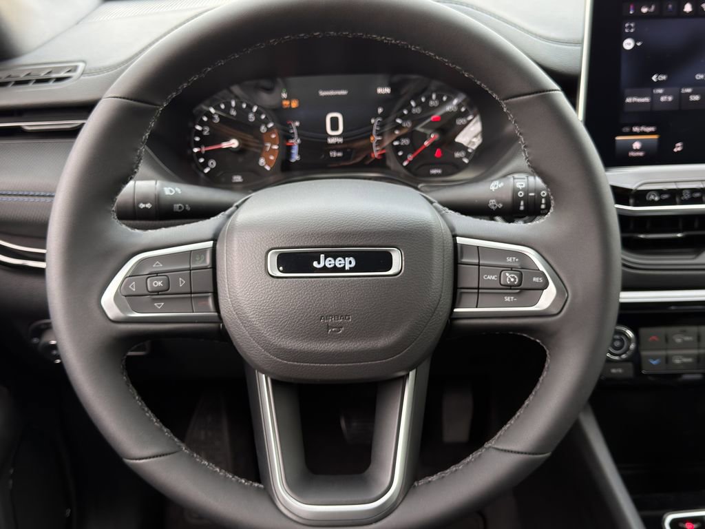 New 2026 Jeep Compass Latitude AWD/4WD image 12