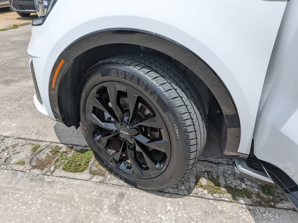 Certified 2023 Kia Sorento SX AWD/4WD image 38