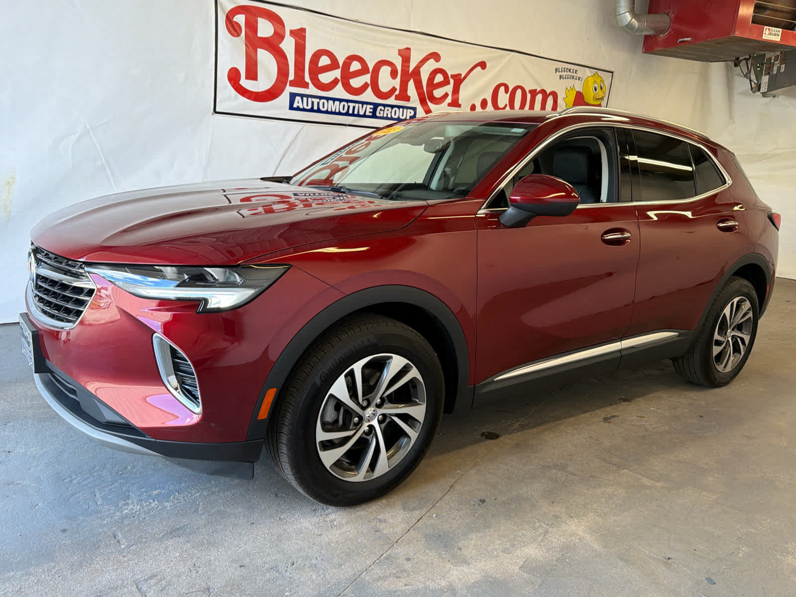 Used 2023 Buick Envision Essence FWD image 2