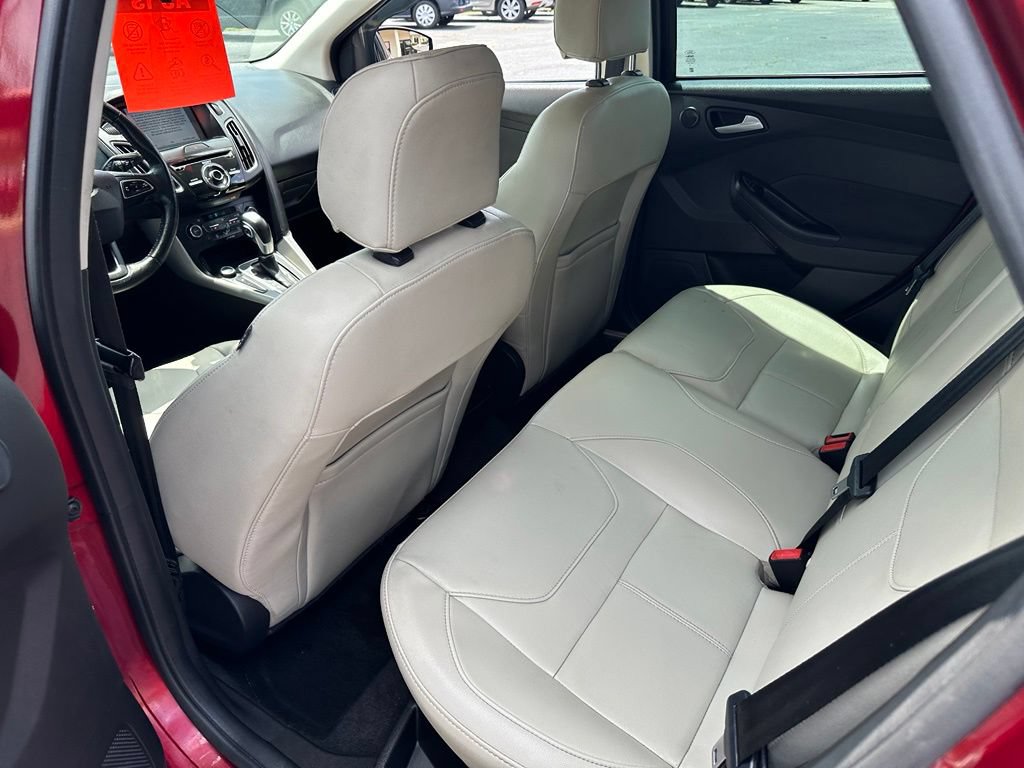 Used 2017 Ford Focus Titanium FWD image 15