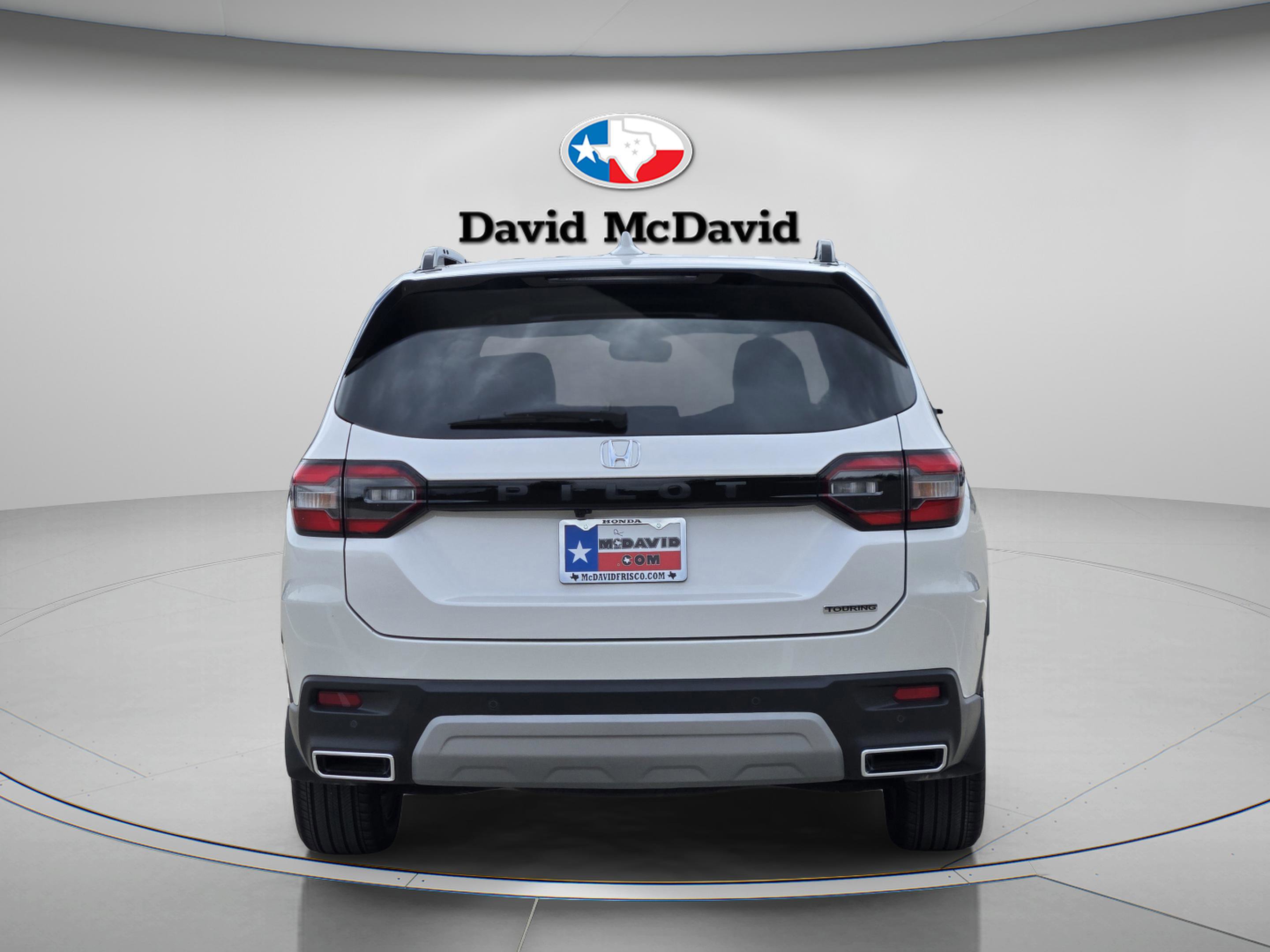 Certified 2025 Honda Pilot Touring image 5