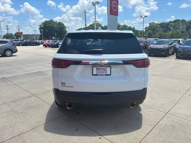 Used 2023 Chevrolet Traverse LS FWD image 6
