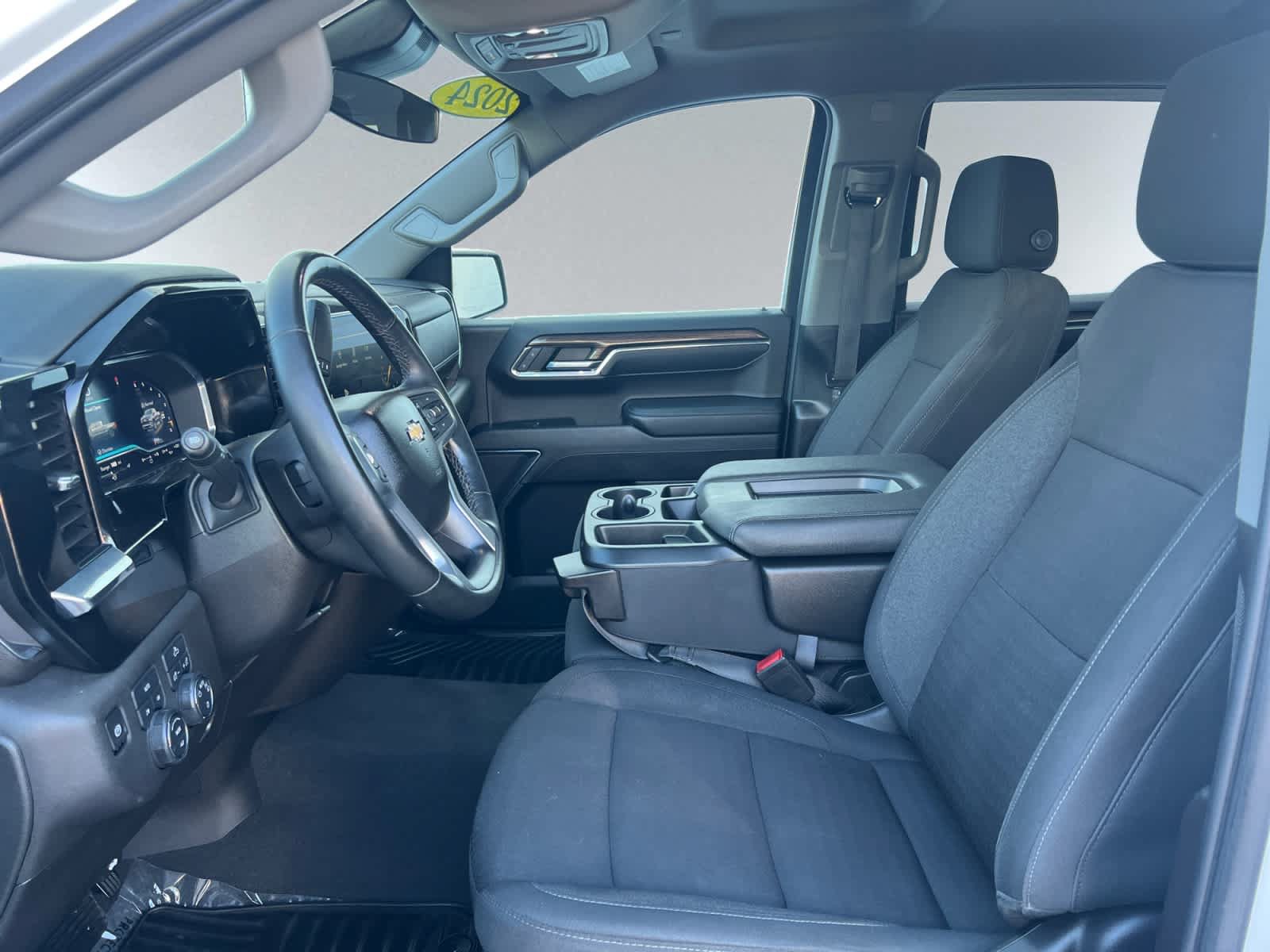 Certified 2024 Chevrolet Silverado 1500 LT AWD/4WD image 11