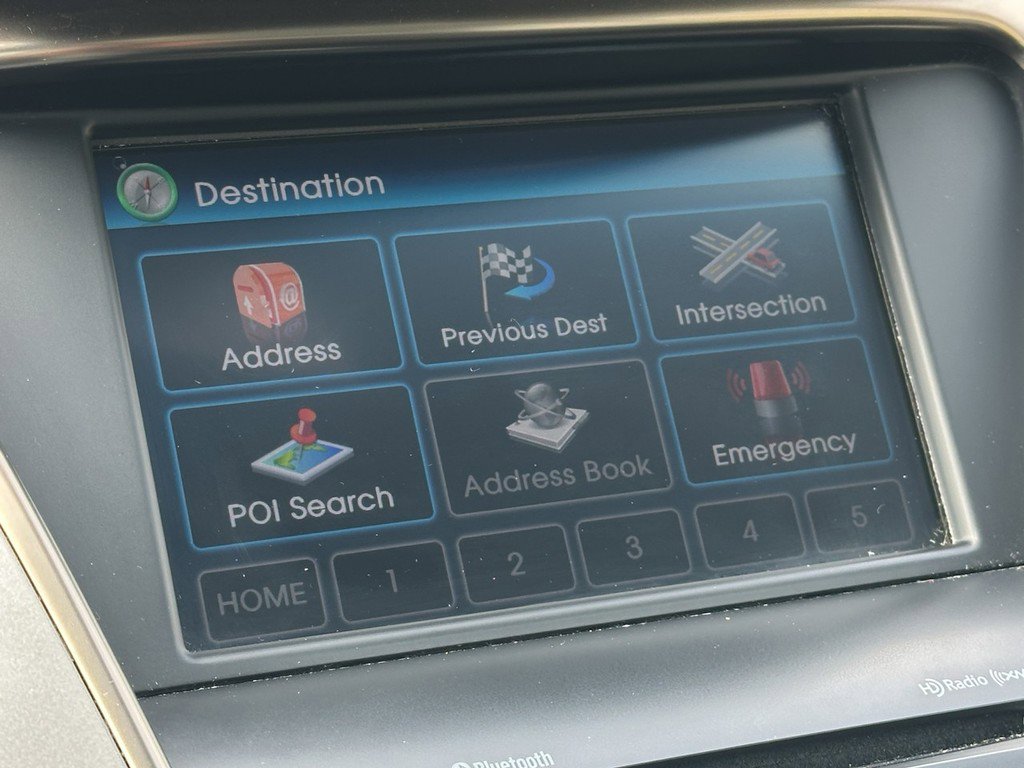 Used 2012 Hyundai Azera w/ Technology Pkg image 28