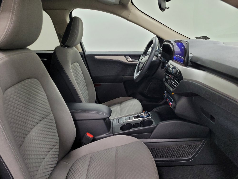 Used 2020 Ford Escape SE image 21