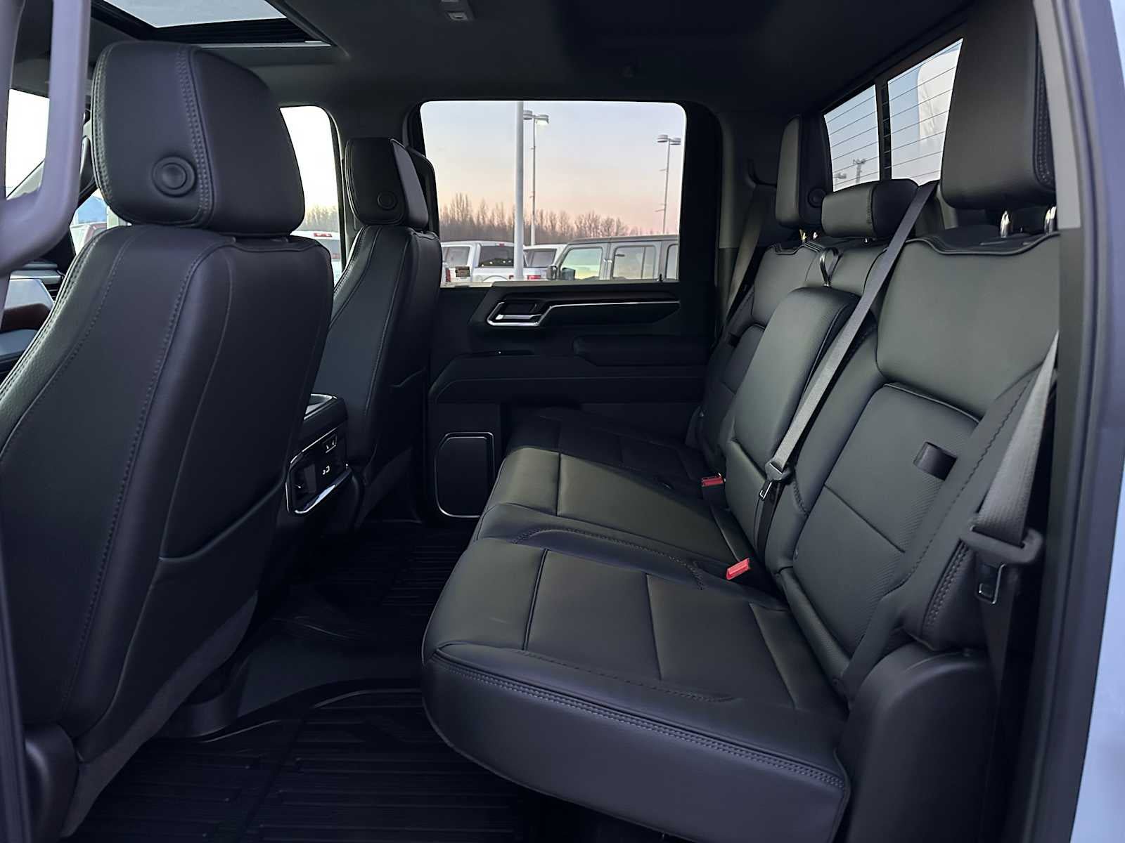 New 2026 GMC Sierra 2500 Denali w/ Denali Reserve Package AWD/4WD image 16