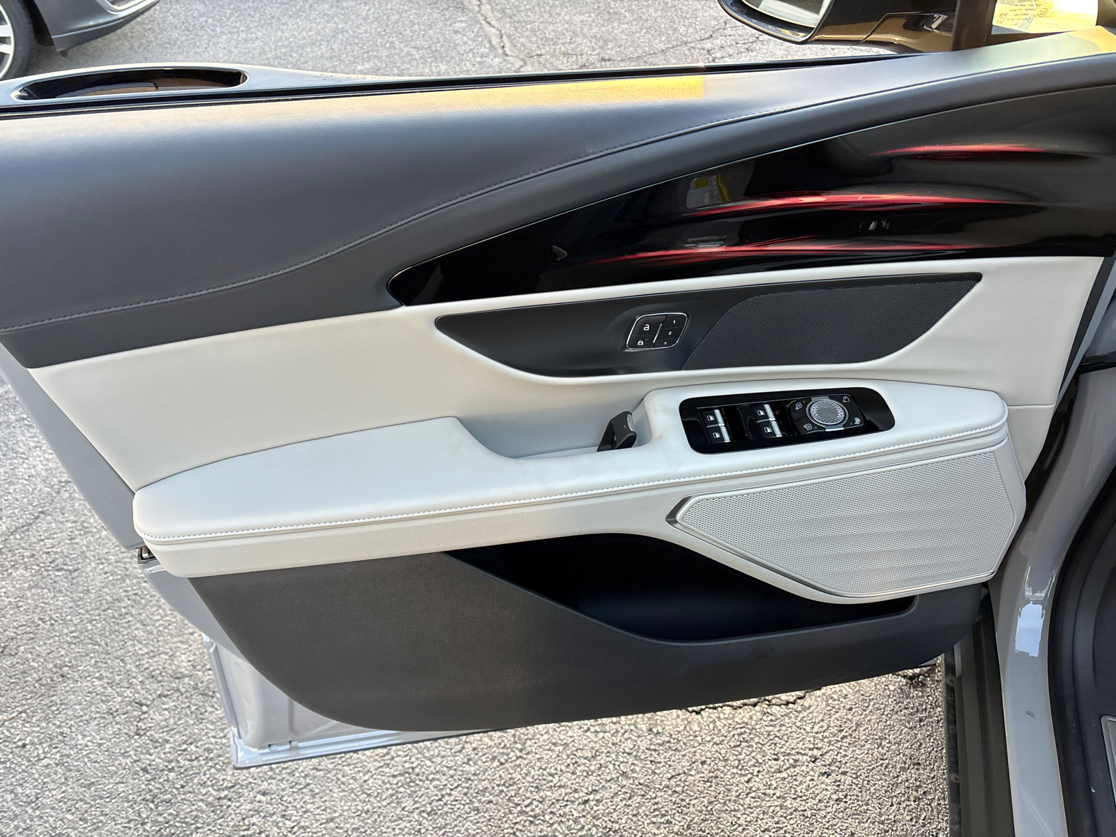 New 2026 Lincoln Nautilus Premier image 11