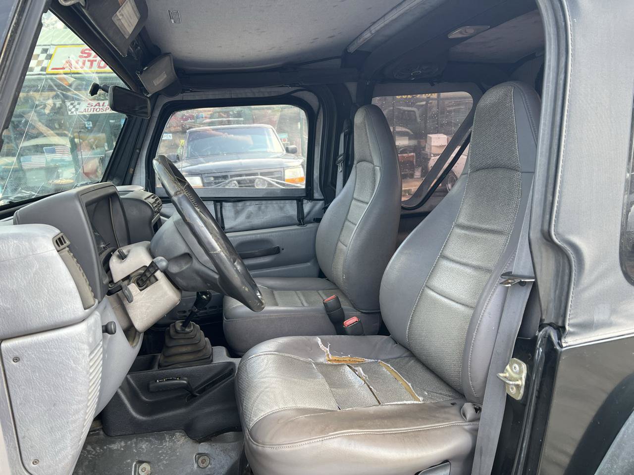 Used 1997 Jeep Wrangler SE AWD/4WD image 13