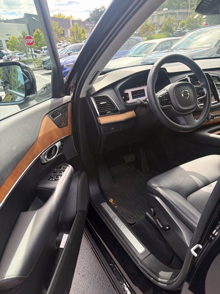 Certified 2023 Volvo XC90 B6 Plus w/ Protection Package Premier AWD/4WD image 11