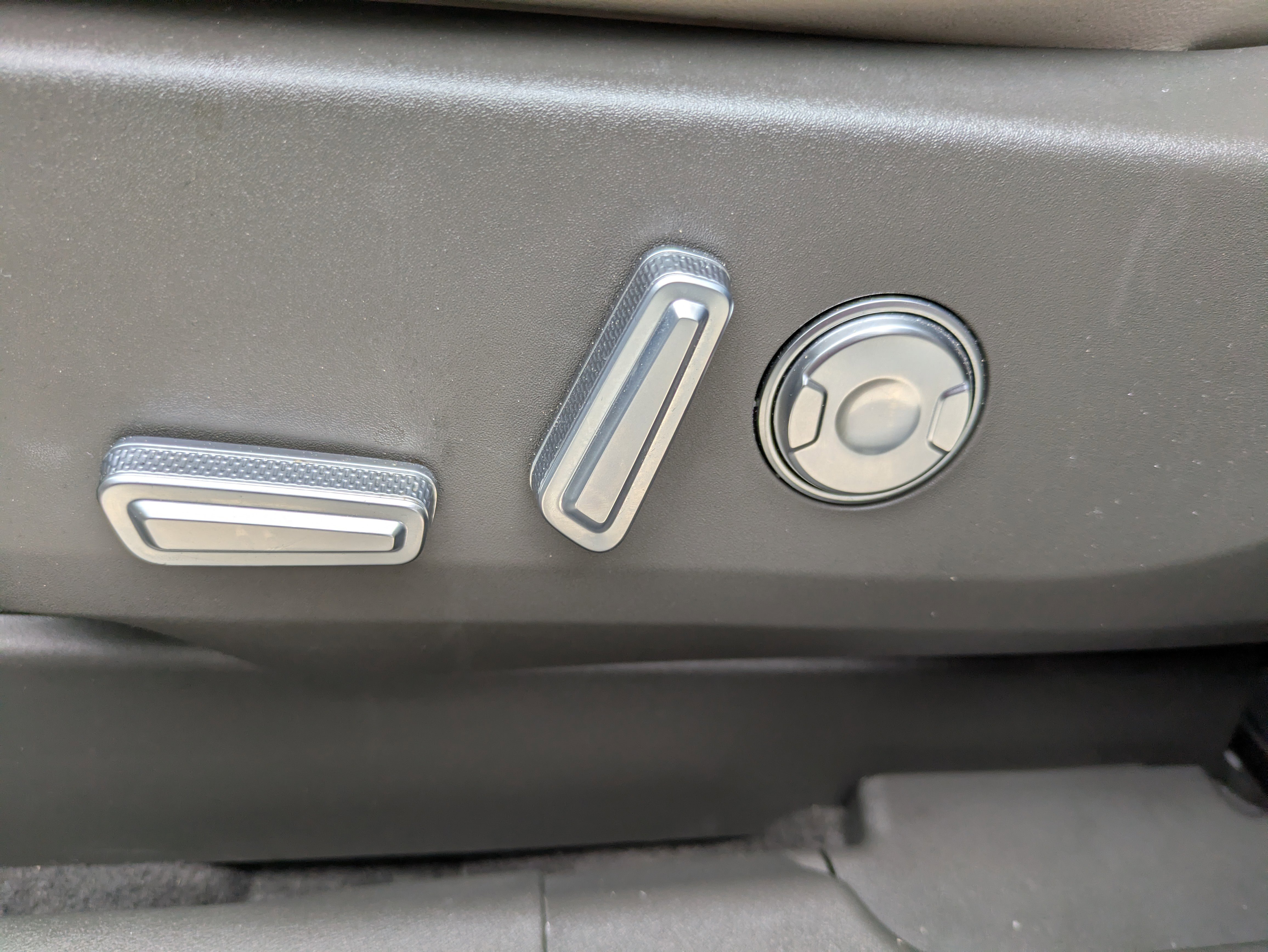 Used 2024 Lincoln Nautilus Reserve image 18