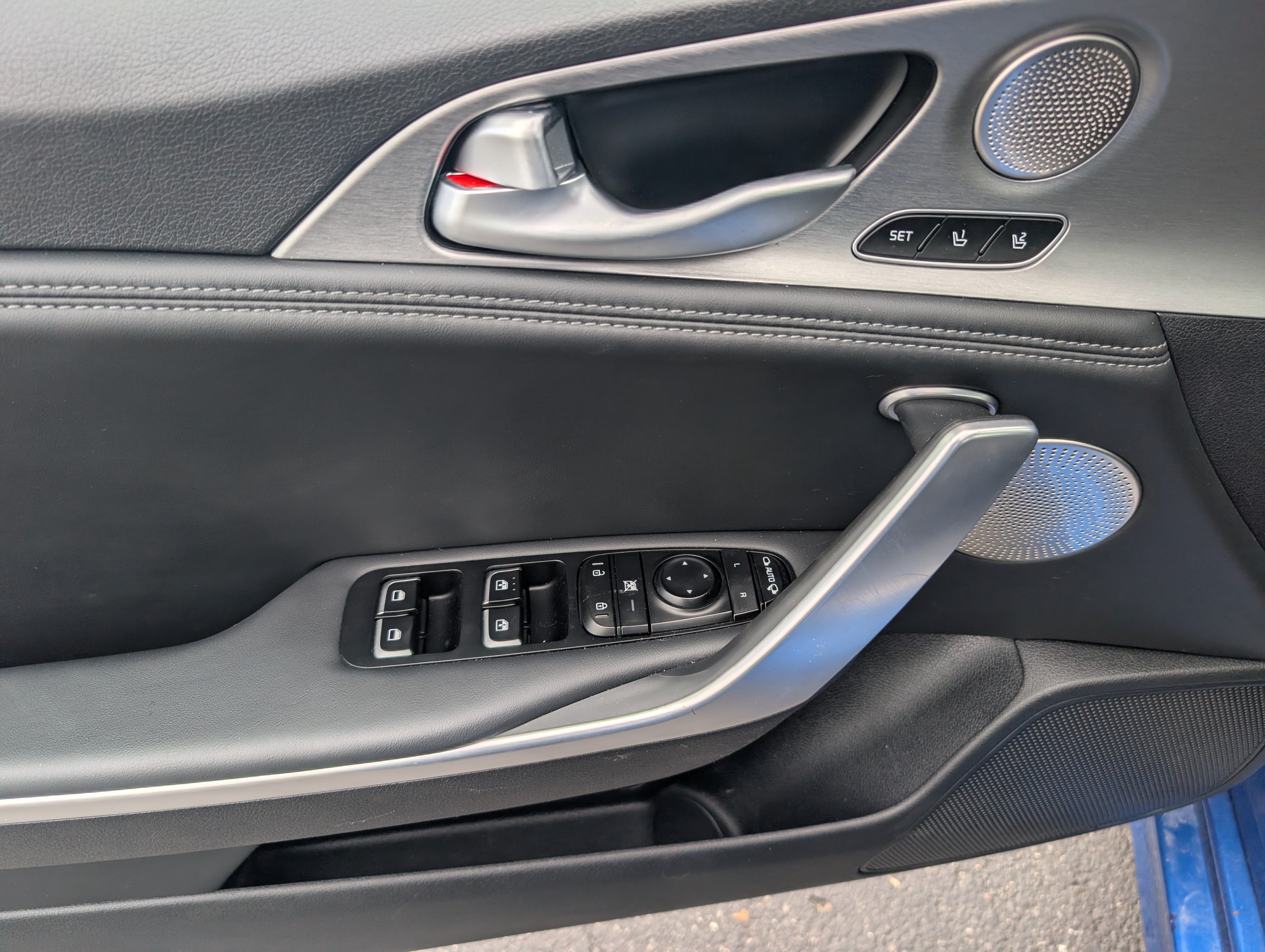 Used 2020 Kia Stinger GT2 AWD/4WD image 10