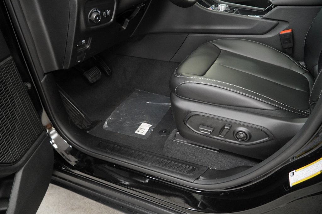 New 2025 Jeep Grand Cherokee Limited w/ Trailer Tow Package image 29