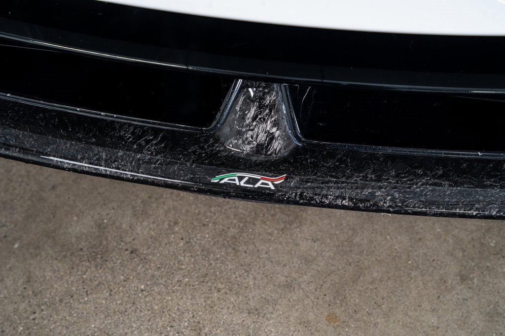 Used 2018 Lamborghini Huracan Performante image 16