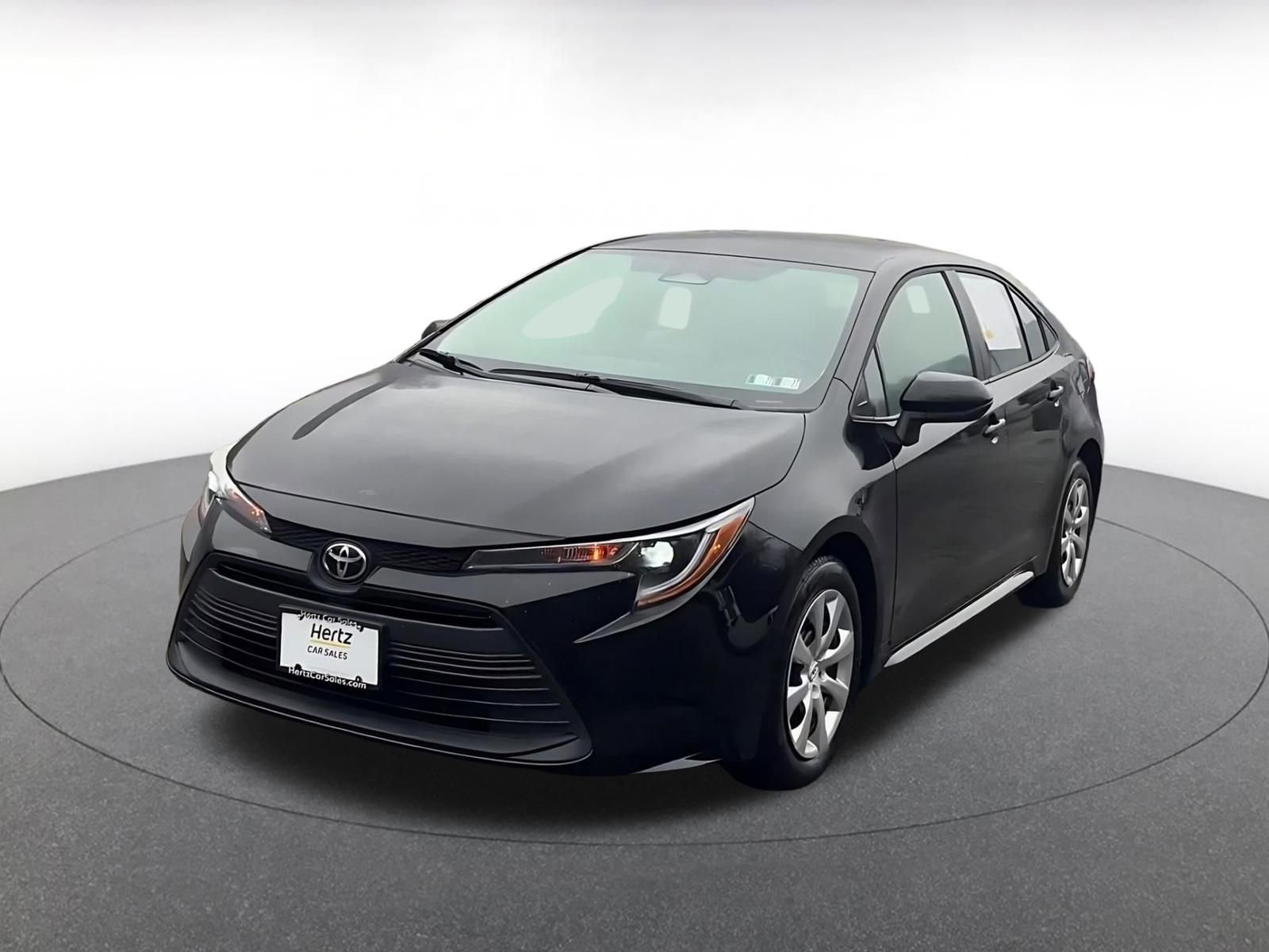 Used 2025 Toyota Corolla LE image 7