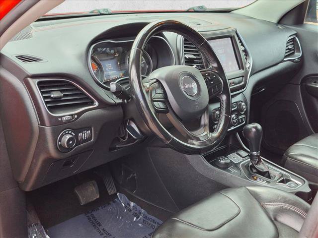 Used 2021 Jeep Cherokee Trailhawk AWD/4WD image 8