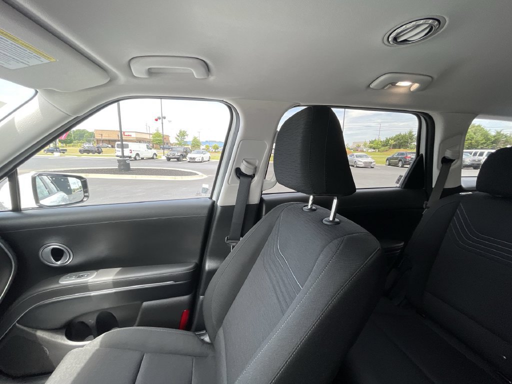 Used 2026 Hyundai Palisade SE FWD image 11