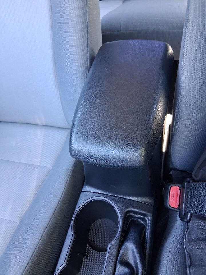 Used 2015 Toyota Corolla L image 28