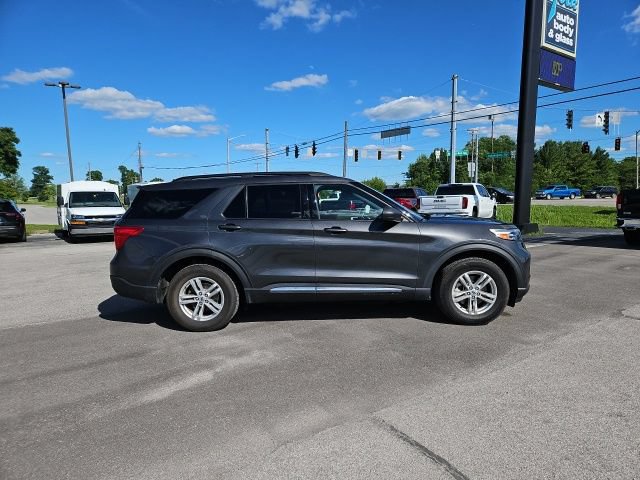 Used 2020 Ford Explorer XLT w/ Class III Trailer Tow Package AWD/4WD image 5