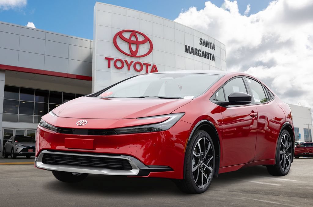 New 2026 Toyota Prius Plug-In Hybrid FWD image 1