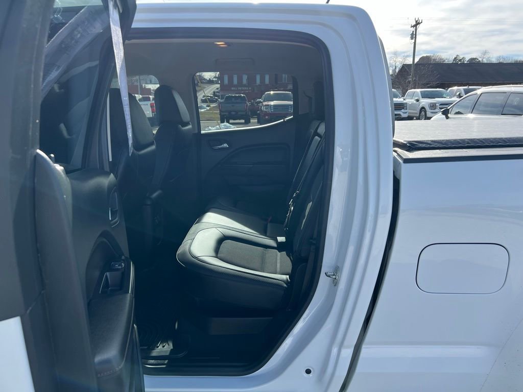 Used 2022 GMC Canyon AT4 image 16