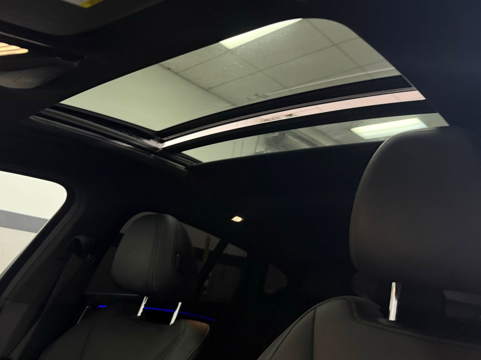 Used 2023 BMW X4 xDrive30i w/ Convenience Package image 24