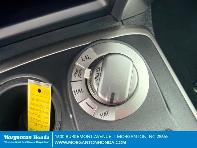 Used 2022 Toyota 4Runner Limited AWD/4WD image 26
