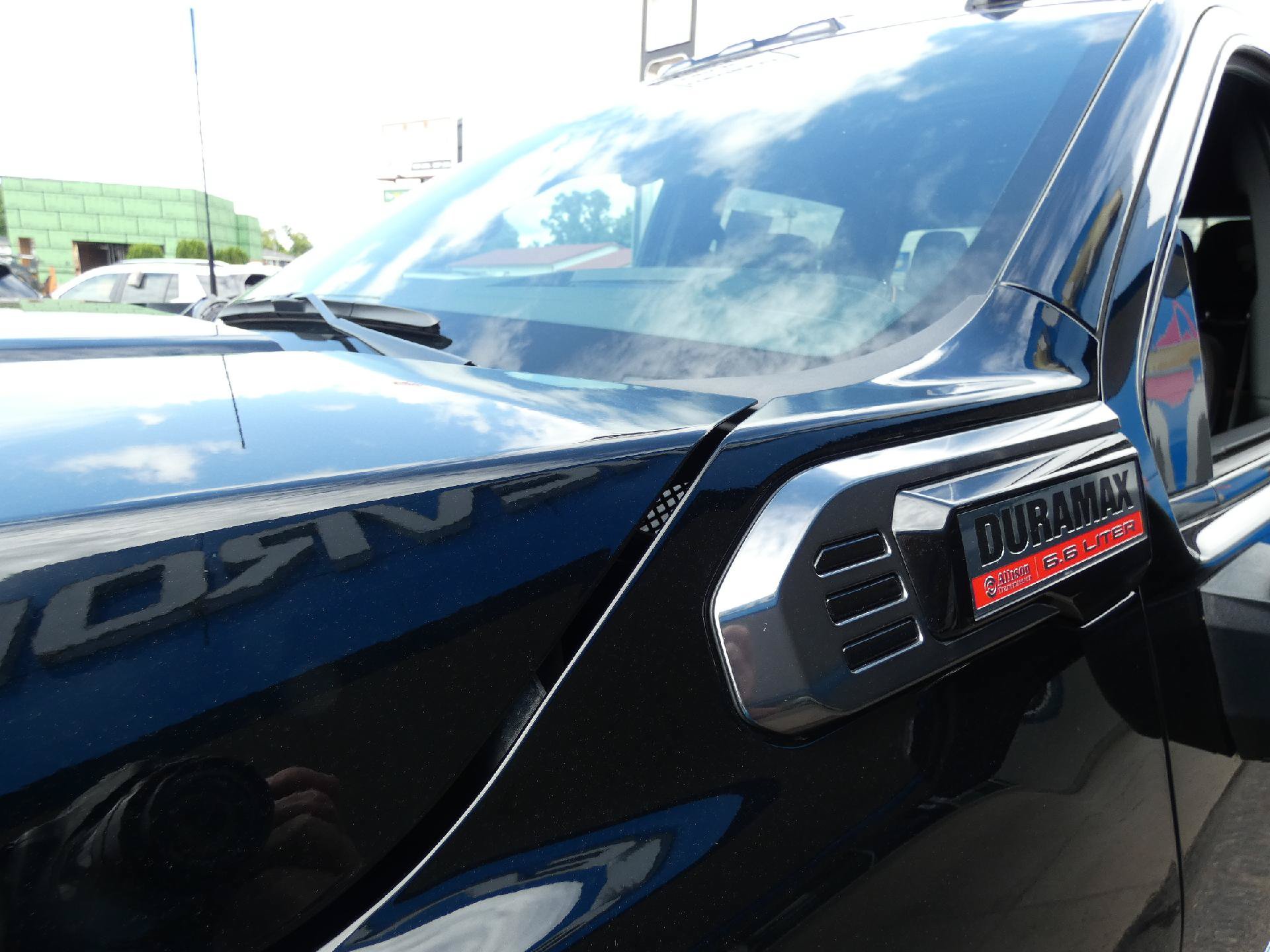 Certified 2025 GMC Sierra 2500 AT4 w/ AT4 Premium Plus Package AWD/4WD image 7