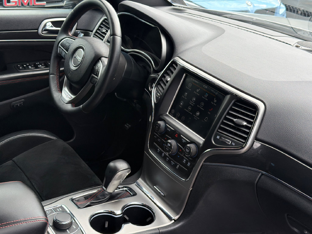 Used 2018 Jeep Grand Cherokee Trailhawk AWD/4WD image 10