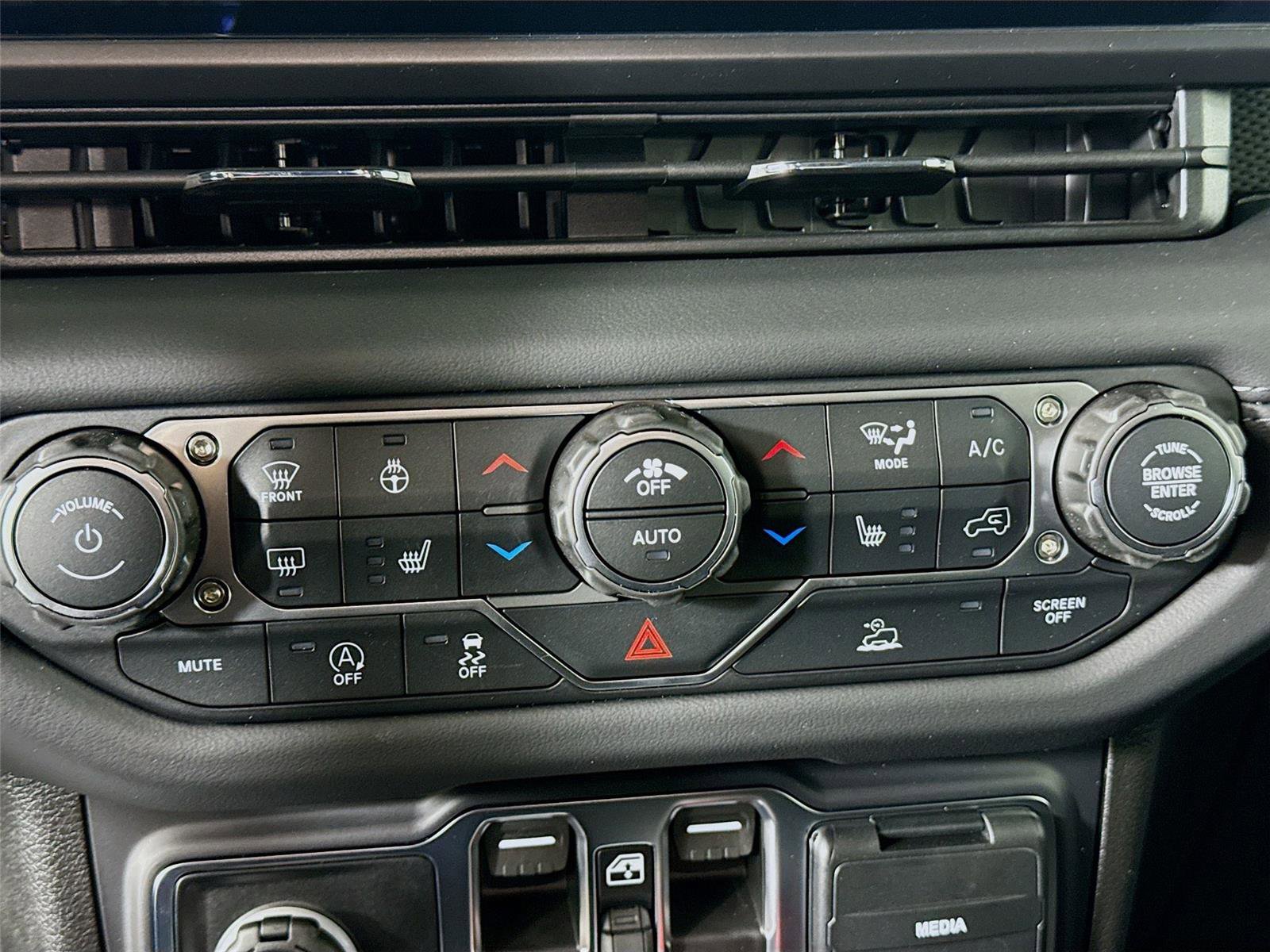New 2026 Jeep Gladiator Rubicon image 9