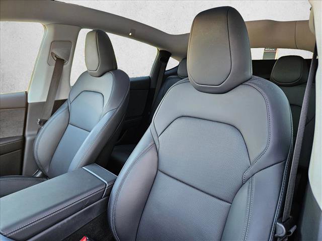 Used 2026 Tesla Model Y Long Range image 18