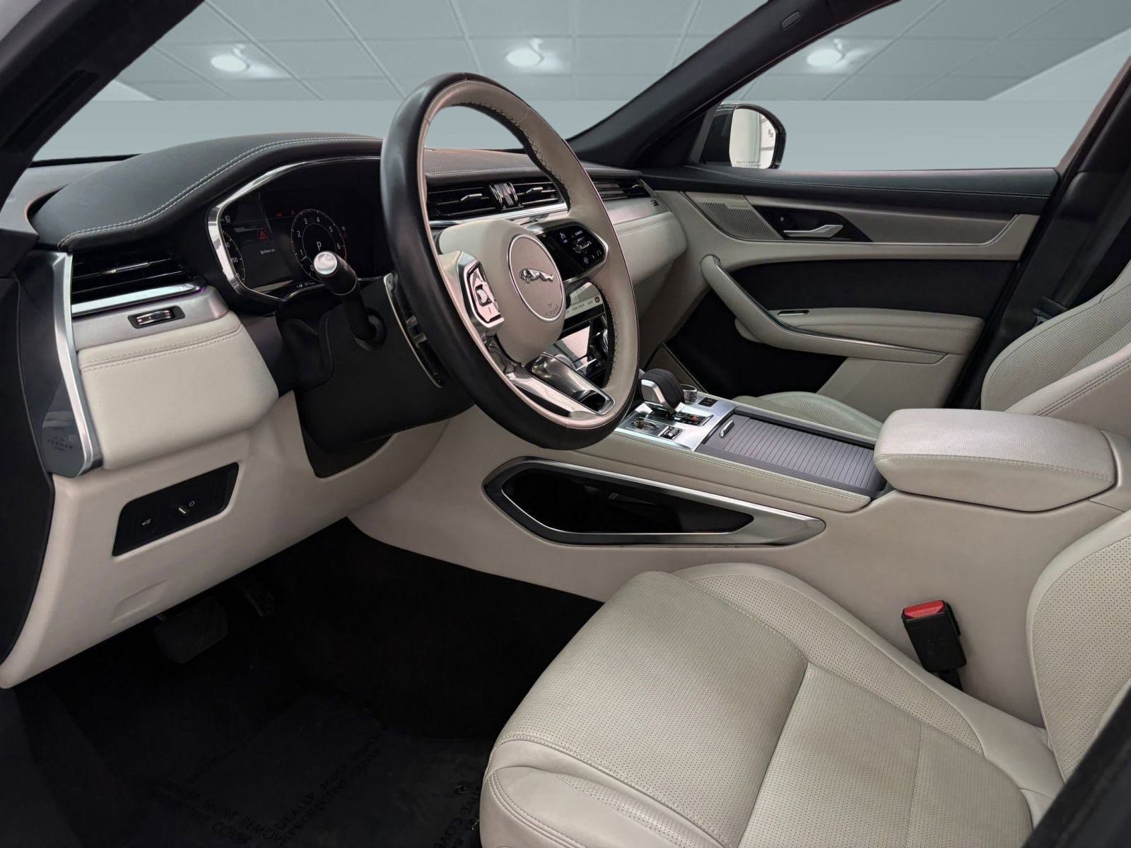 Used 2024 Jaguar F-PACE R-Dynamic S image 5