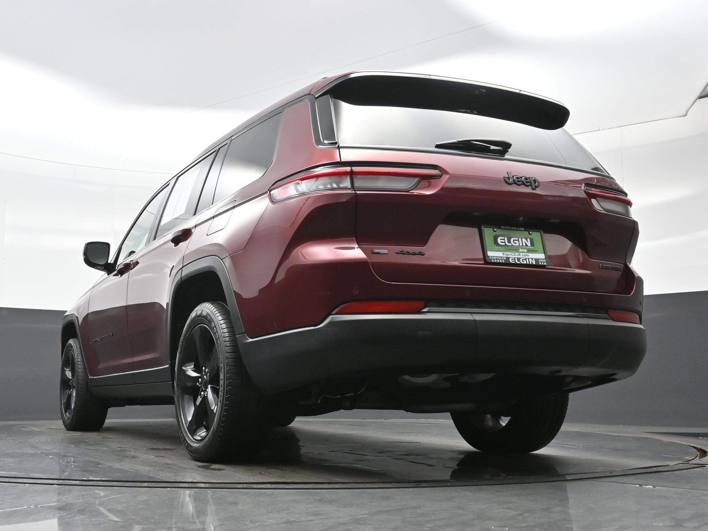 Used 2023 Jeep Grand Cherokee L Limited w/ Luxury Tech Group II AWD/4WD image 28