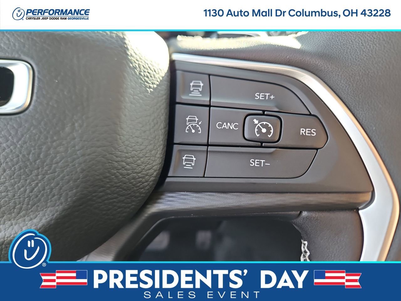 New 2025 Jeep Grand Cherokee Altitude image 28