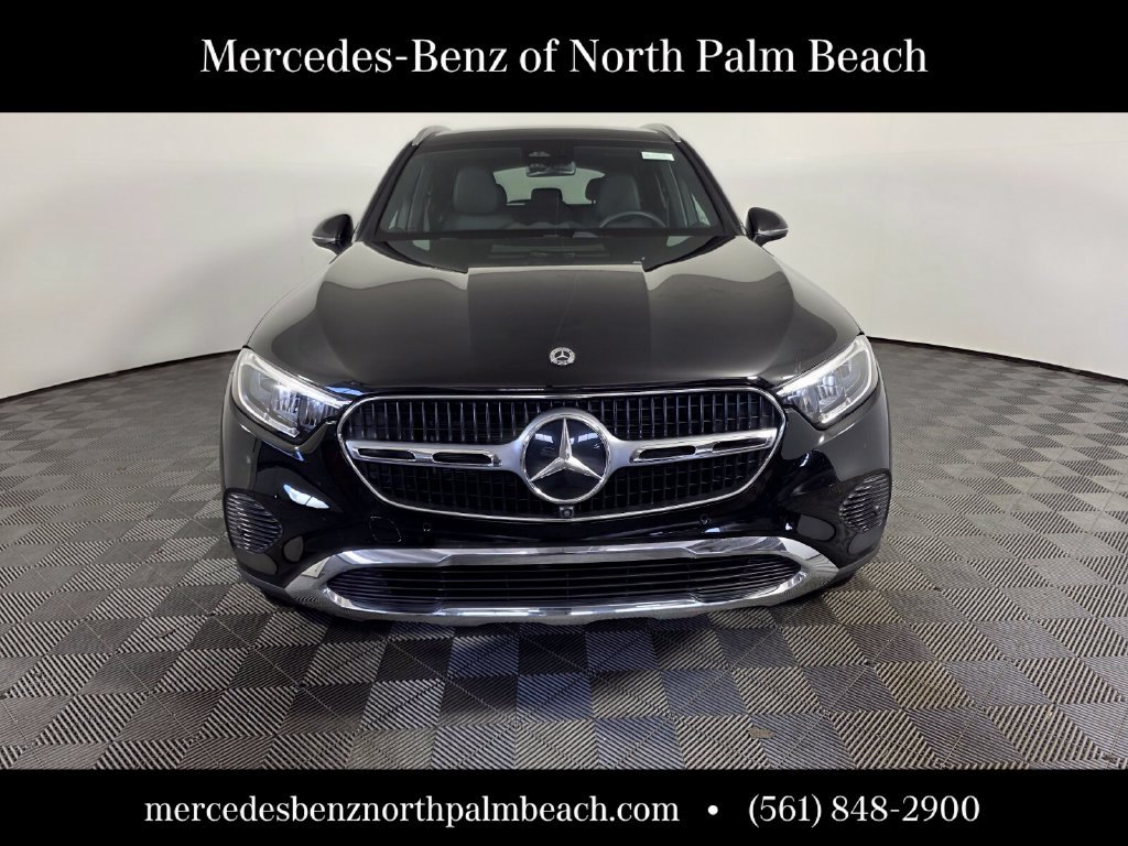 Certified 2026 Mercedes-Benz GLC 300 image 2