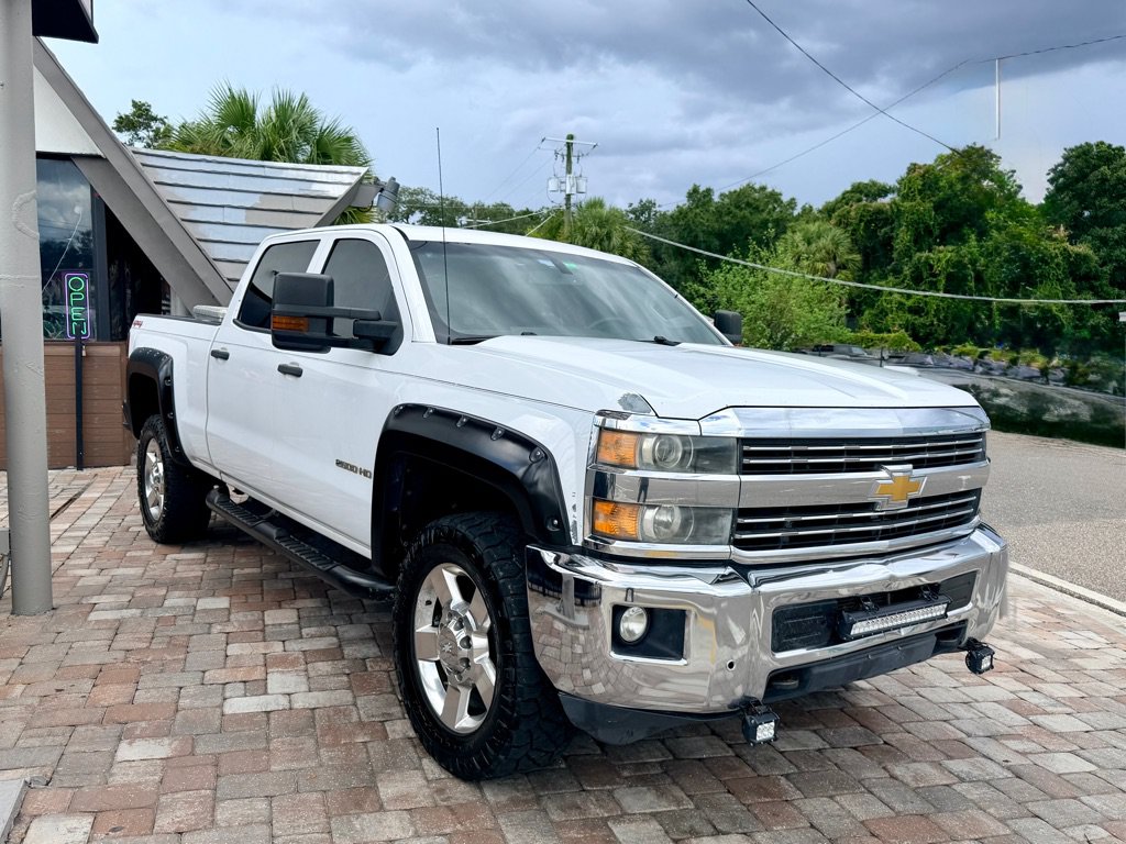 Used 2015 Chevrolet Silverado 2500 W/T w/ WT Convenience Package AWD/4WD image 4