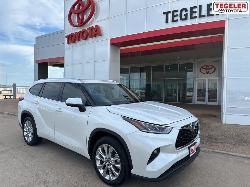 Used 2023 Toyota Highlander Limited