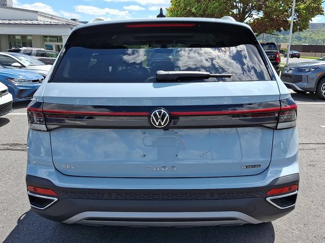 New 2026 Volkswagen Taos SEL AWD/4WD image 8