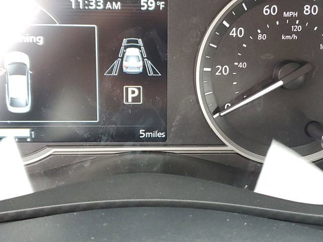 New 2025 Nissan Versa SV w/ Trunk Package FWD image 23