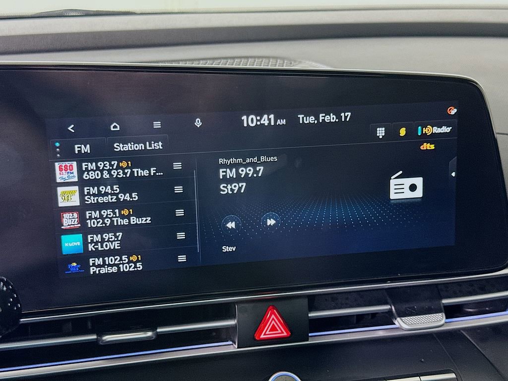 Used 2024 Hyundai Elantra SEL image 28