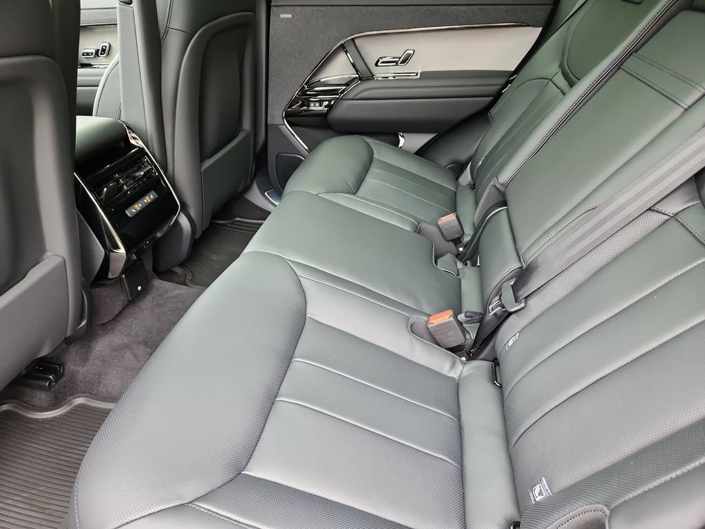 New 2026 Land Rover Range Rover Sport Dynamic SE AWD/4WD image 5