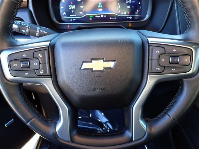 Used 2023 Chevrolet Suburban Premier image 19