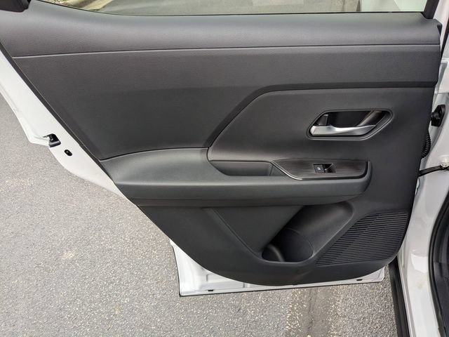 New 2026 Nissan Kicks SV w/ Cold Weather Package FWD image 22
