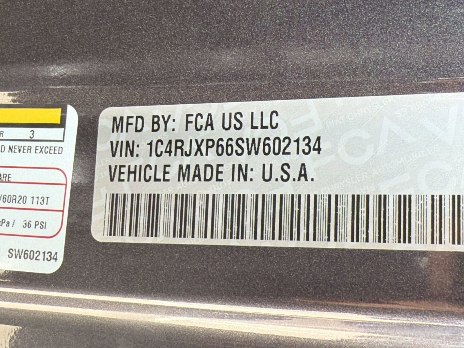 Certified 2025 Jeep Wrangler Sahara image 20