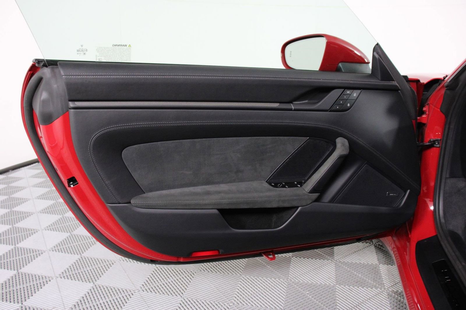 Certified 2024 Porsche 911 Carrera GTS image 20