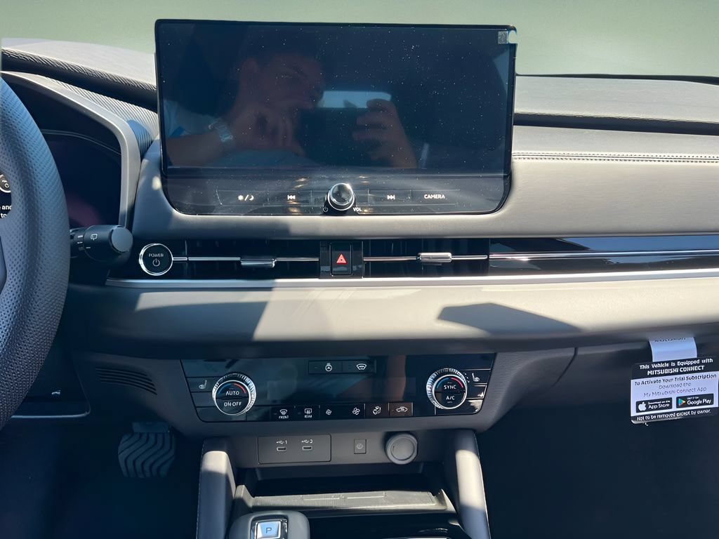 New 2026 Mitsubishi Outlander SE AWD/4WD image 18