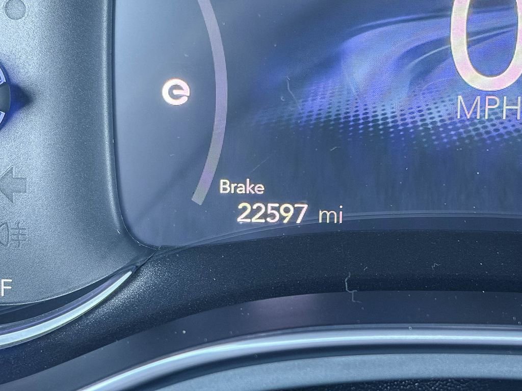 Used 2025 Chrysler Pacifica Premium image 53