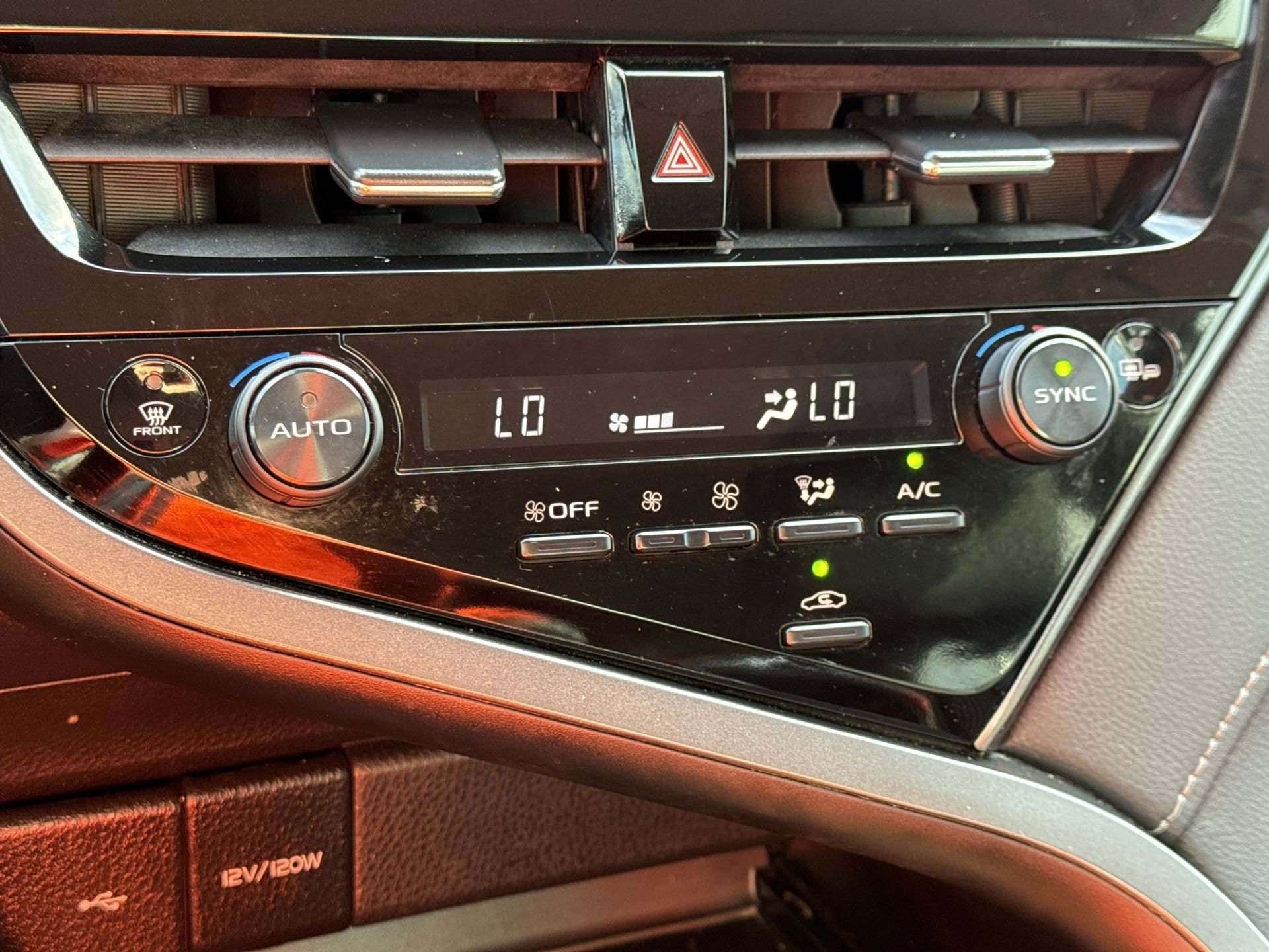 Certified 2024 Toyota Camry SE FWD image 16