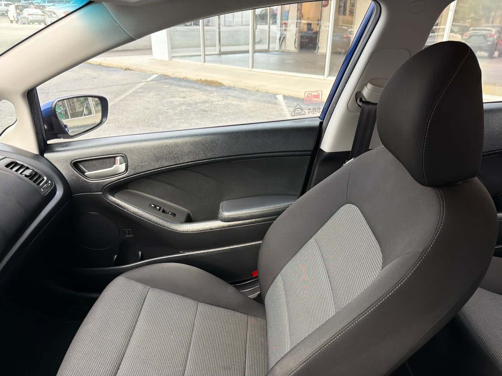 Used 2018 Kia Forte LX image 27