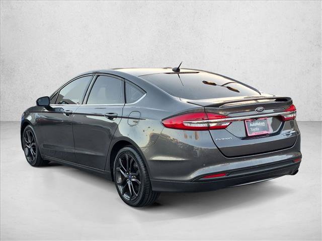 Used 2018 Ford Fusion SE w/ Equipment Group 201A FWD image 8